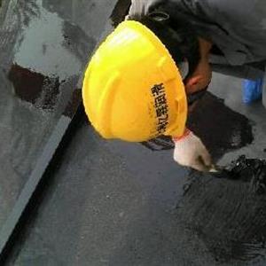 深圳徐凡轻工业产品有限公司员工在施工